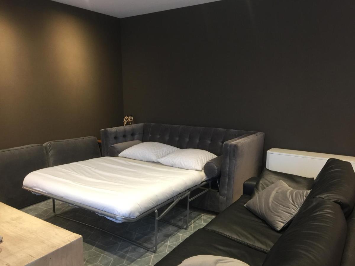 Deluxe Apartment With Shared Pool Остенде Екстериор снимка