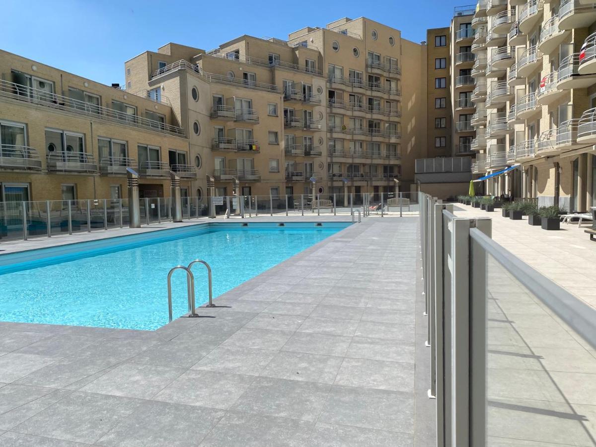 Deluxe Apartment With Shared Pool Остенде Екстериор снимка