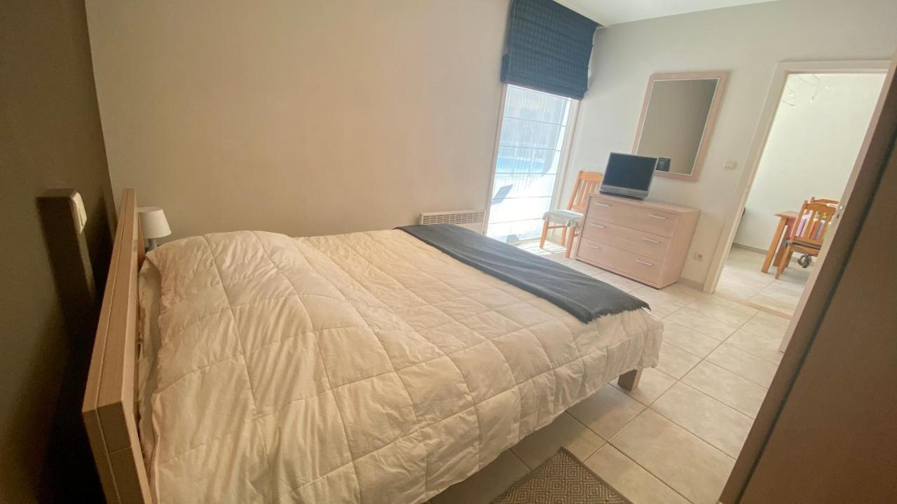 Deluxe Apartment With Shared Pool Остенде Екстериор снимка